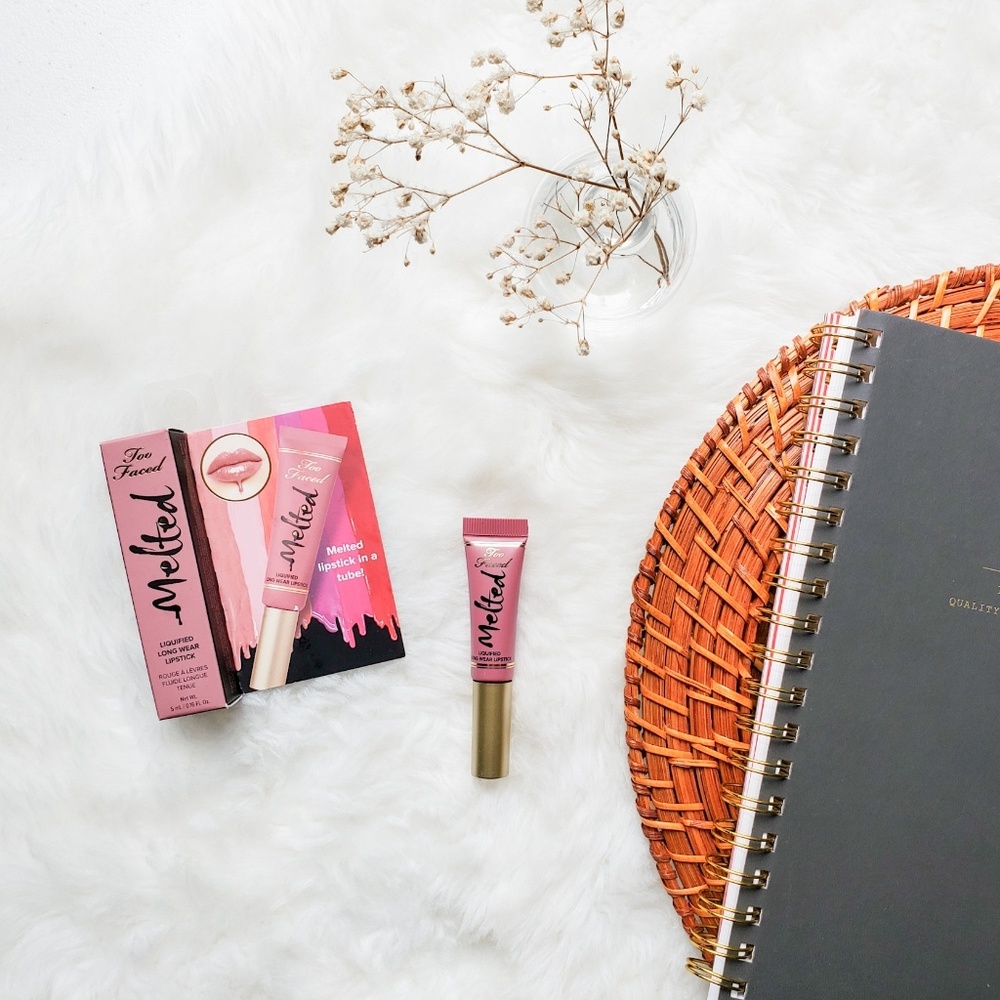 TOO FACED || Melted Long Wear Lipstick CHIHUAHUA